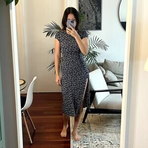 Reformation Frasier Dress blue white floral size 2 viscose